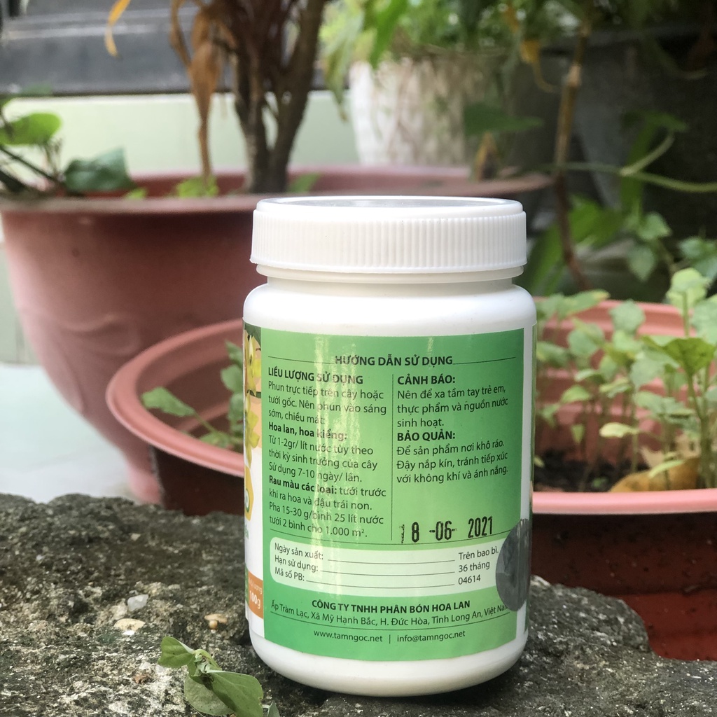 Phân Bón NPK 20-20-20 Tám Ngọc -100g