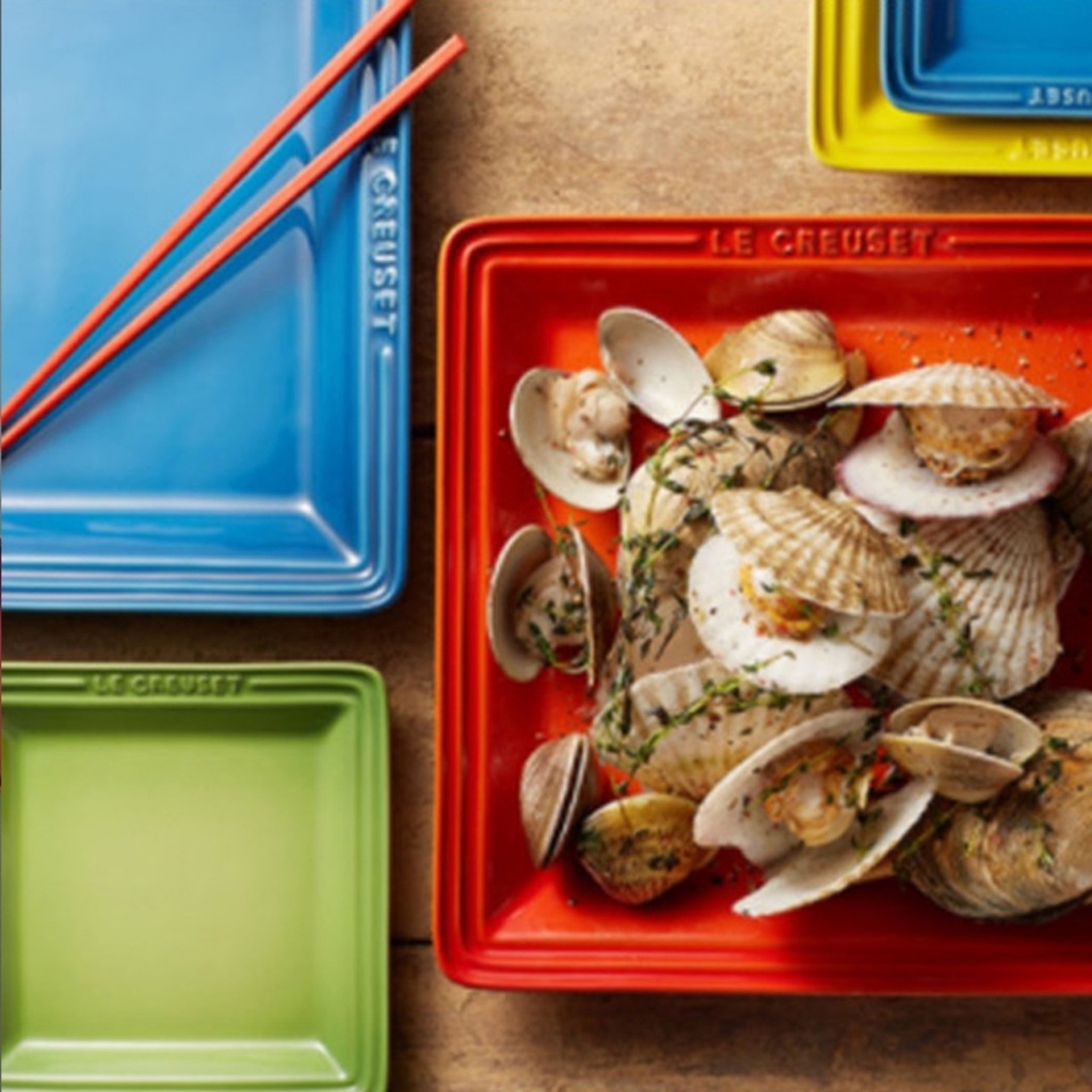 Đĩa vuông Le creuset 21cm, 16cm chất liệu gốm sứ bền đẹp,dùng trang trí decor bàn ăn, quà tặng, nhà hàng, quán cafe