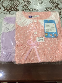 Lố đồ bộ bé gái