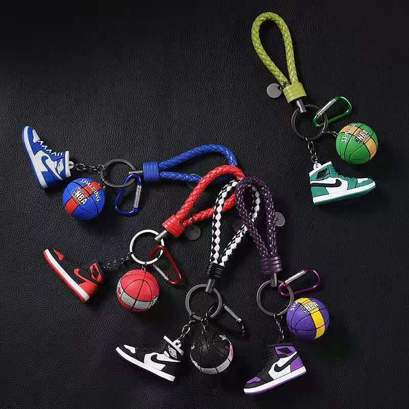 Móc khóa hình chiếc giày bóng rổ AJ mini ba chiều sáng tạo thời trang cá tính cho nam nữ