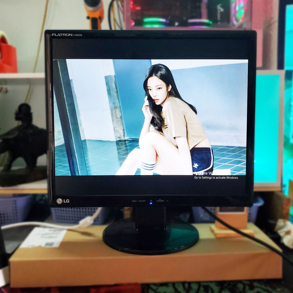 Màn hình máy tính LCD 19 inch sáng đẹp giá rẻ - màn lcd wide 19inch | BigBuy360 - bigbuy360.vn