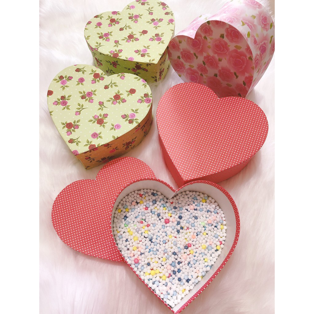 SET HỘP QUÀ HÌNH TRÁI TIM SIZE VỪA KÈM HẠT XỐP NHIỀU MÀU