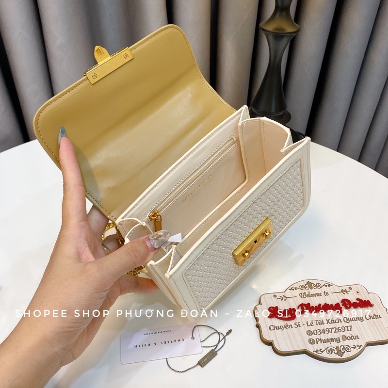 Túi C.K cói size 19cm vừa điện thoại Xuấtttt