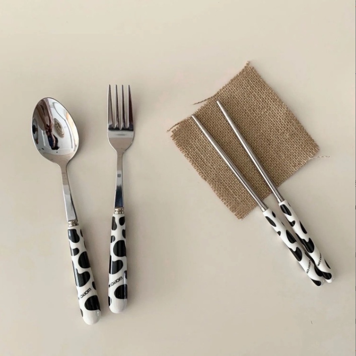 Bộ đũa thìa dĩa tập ăn cho bé, Bộ đũa thìa dĩa dùng cho dân văn phòng và pinic dã ngoại rất tiện lợi