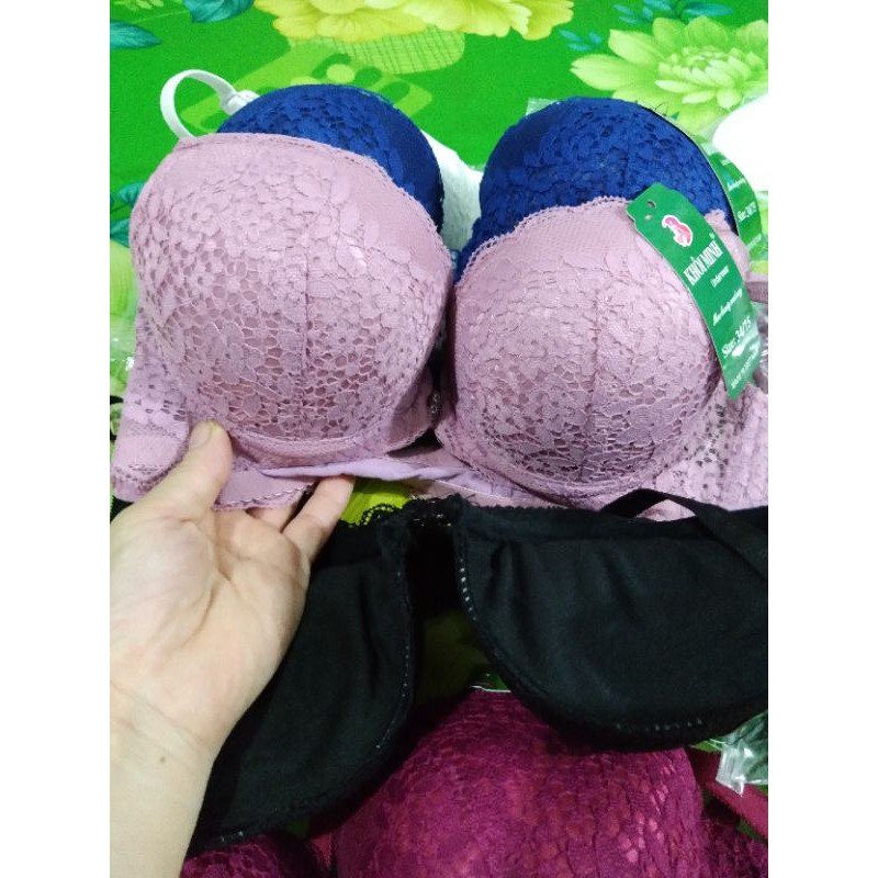 ÁO NGỰC MÚT DÀY CÀI TRƯỚC NHÉT MÚT