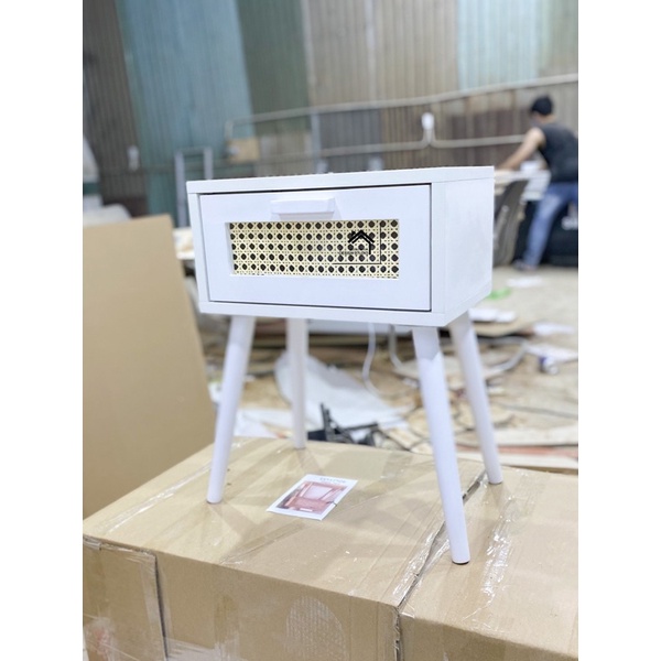 Tủ đầu giường kết hợp lưới mây mắt cáo cánh lật