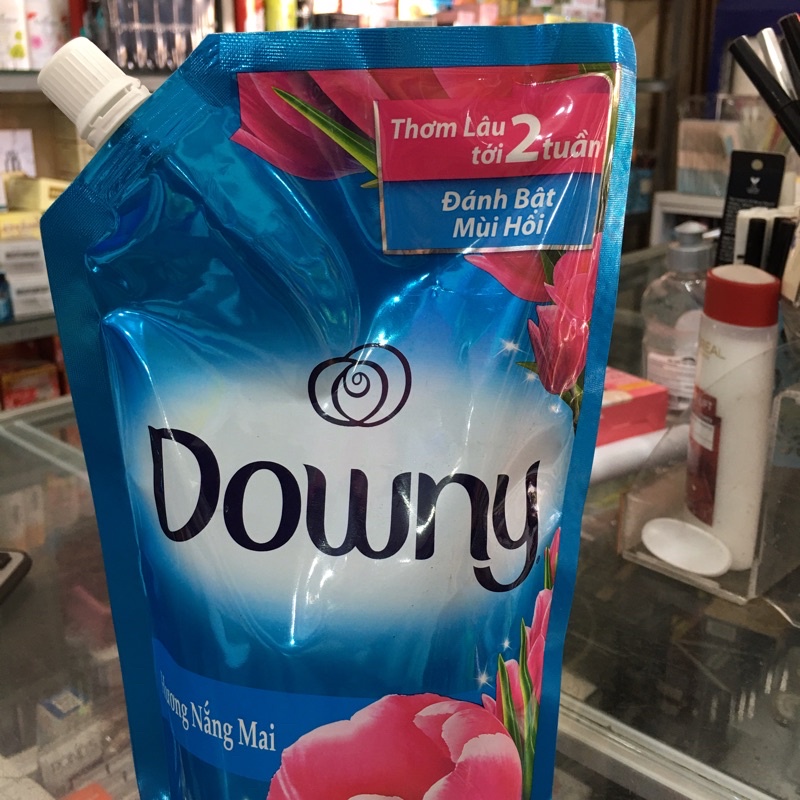 Nước xả vải Downy hương nắng mai túi 800ml