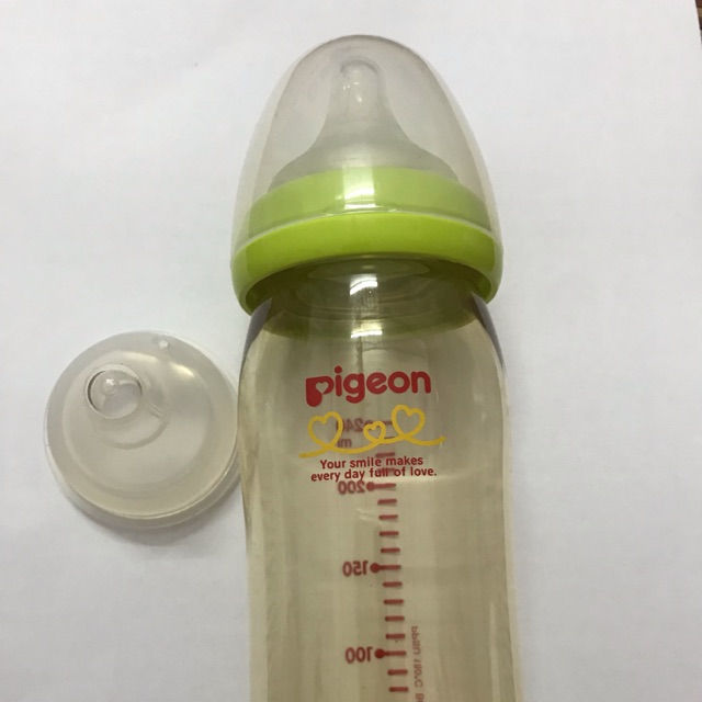Bình sữa pigeon 240ml tặng núm ti