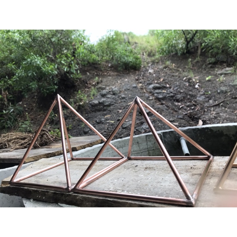 Kim Tự Tháp Đồng nguyên chất 18cm