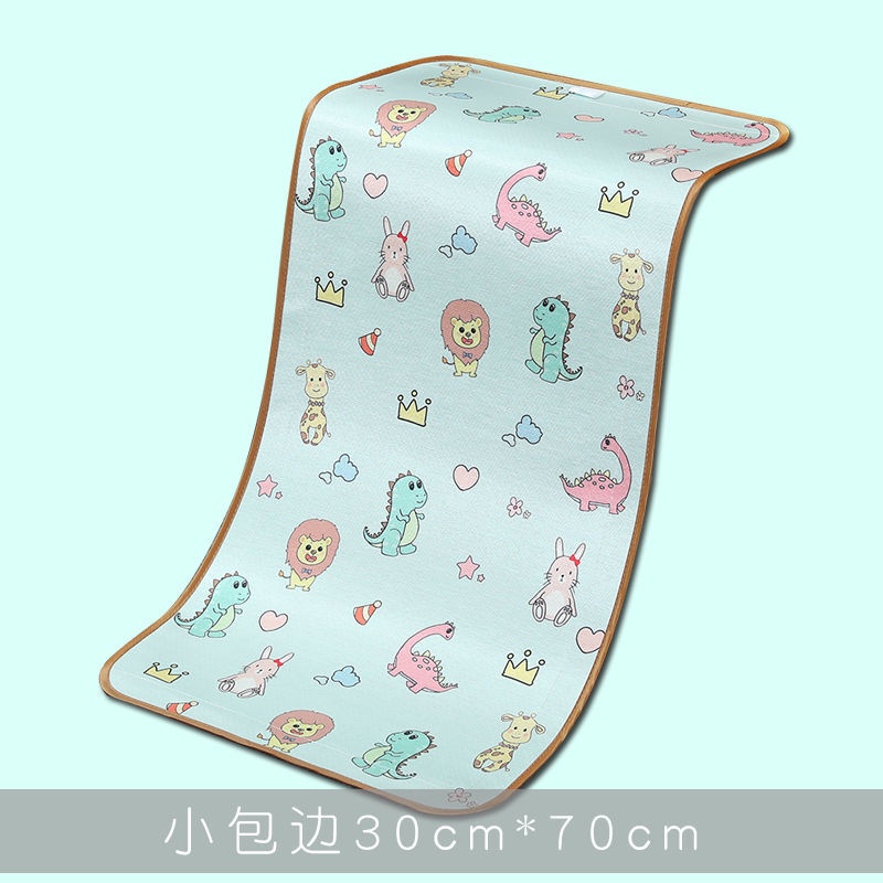 Thảm Lót Giường Bằng Lụa Lạnh Thoáng Khí Cho Bé