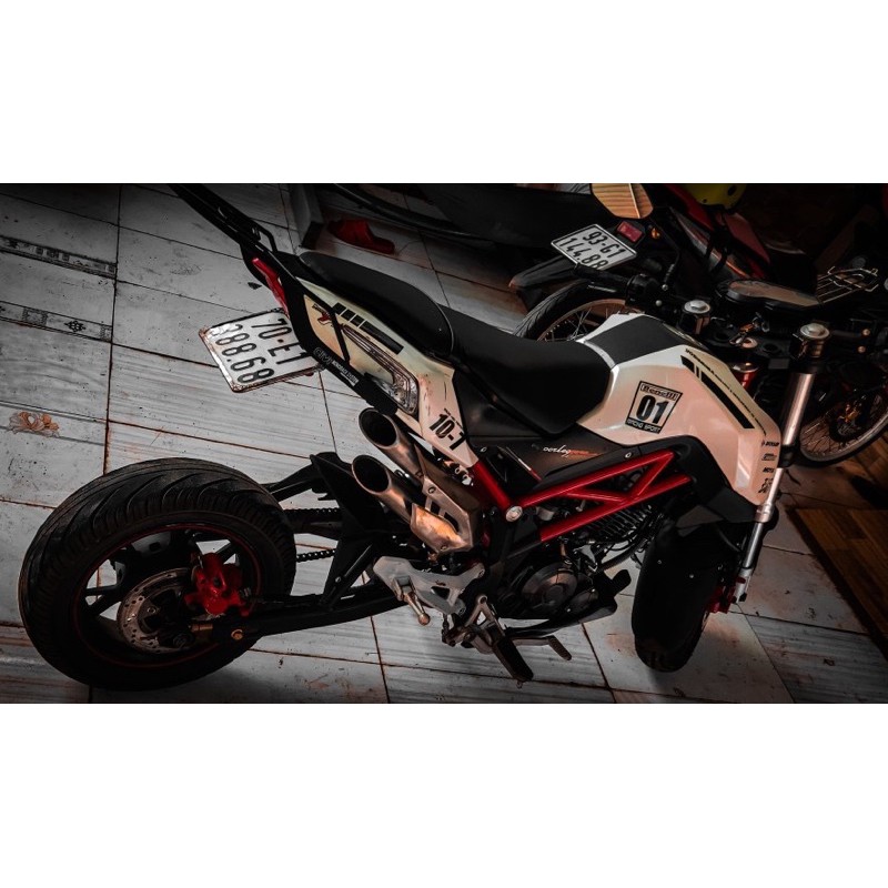 Baga Givi Xe Benelli TNT 125