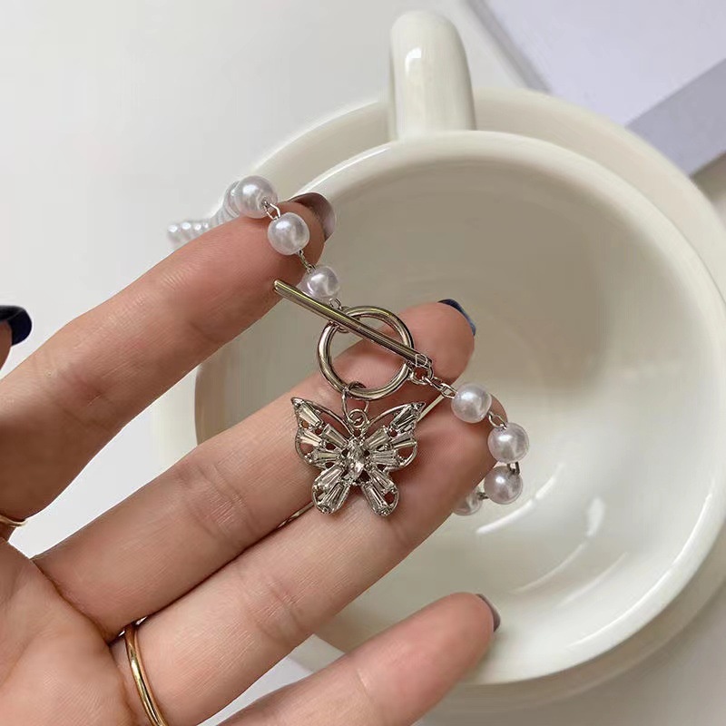 Vòng cổ Hợp Kim Mặt Hình Bướm Đính Ngọc Trai Nhân Tạo Thời Trang