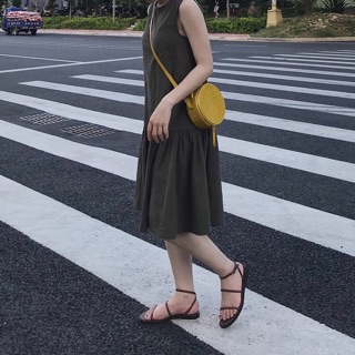 Giày sandal quai mảnh