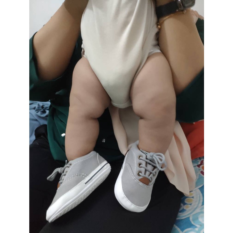 Giày tập đi cho bé cực xịn kiểu dáng cực đẹp đế cao su mềm dẻo chống trơn trượt cho bé trai bé gái