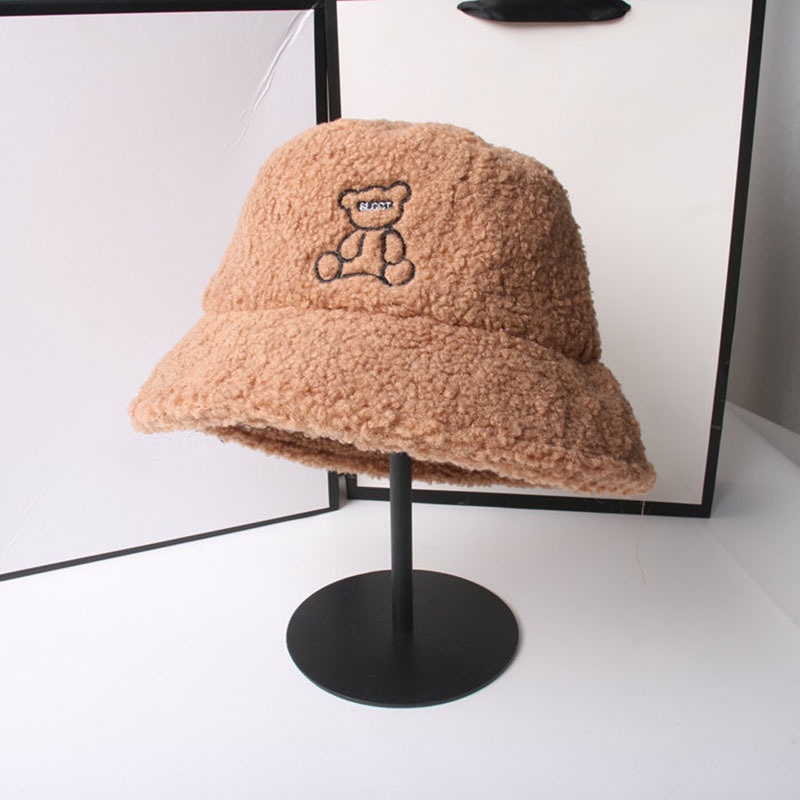 Nón tai bèo lông cừu thêu hình gấu dễ thương cho bé