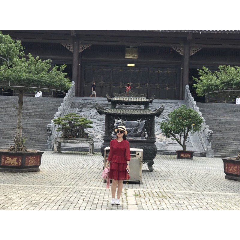 đầm voan đỏ