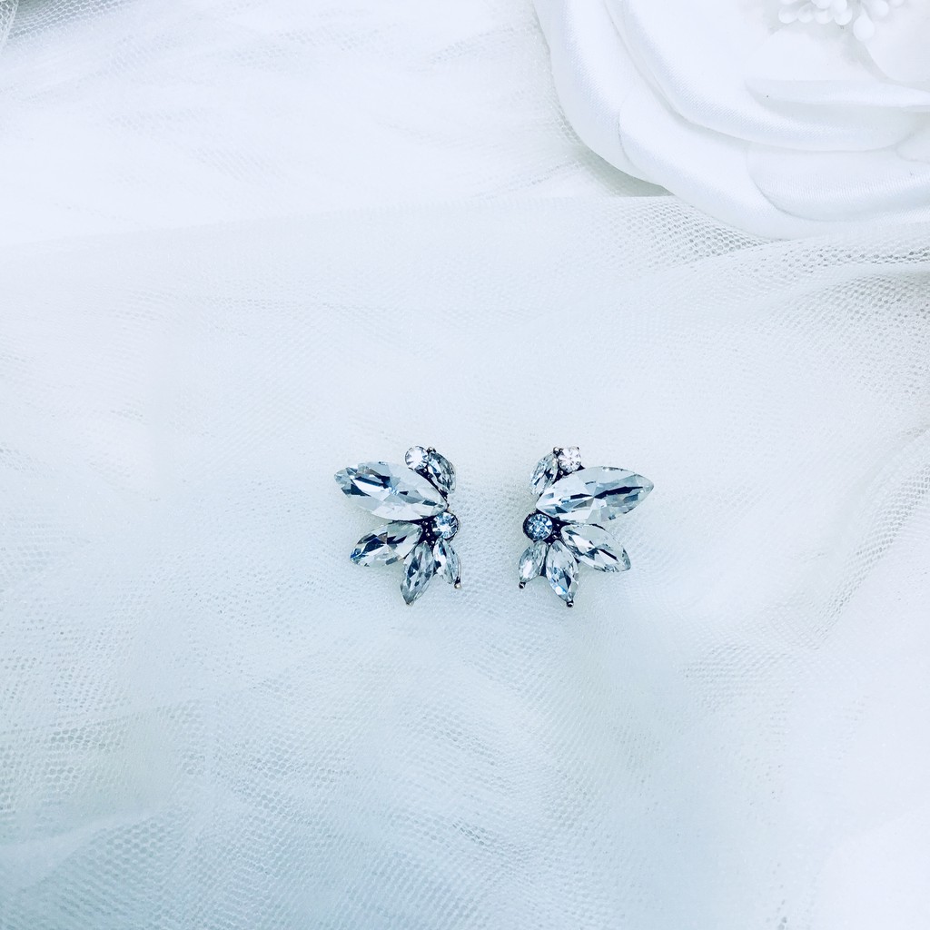 Khuyên Tai Đá Cô Dâu Hình Cánh Bướm Nhỏ NHÀ NHỎ 1526