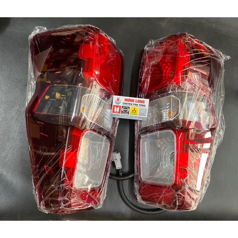 Đèn hậu ISUZU DMAX 2021