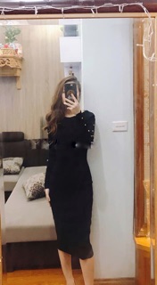 Váy len cổ thuyền đính hạt tay