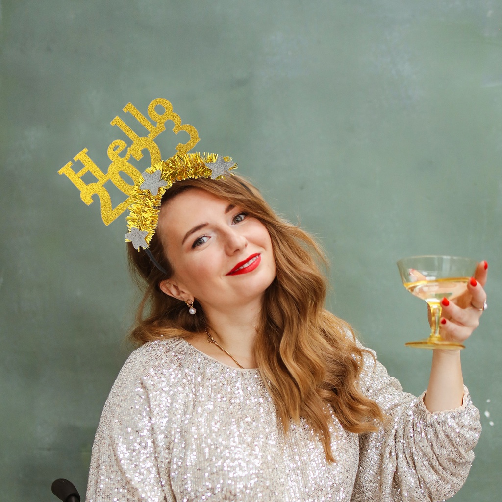 Băng Đô Cài Tóc Trang Trí Chữ Hello 2023 Cho Nữ