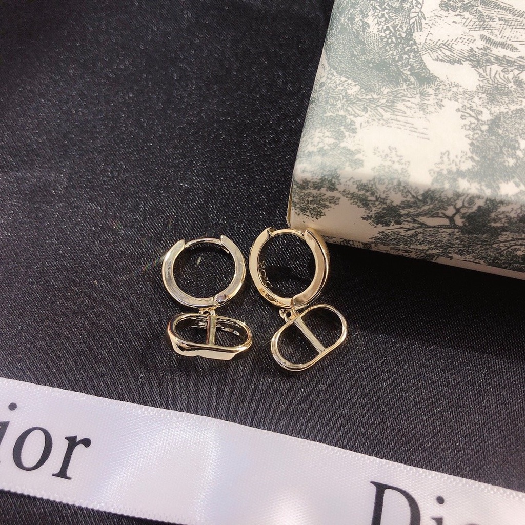 Khuyên Tai Tròn Bằng Thép Titan In Logo Dior Thời Trang Cho Nữ