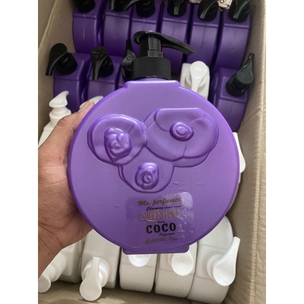 Sữa tắm coco queen first tròn 800ml