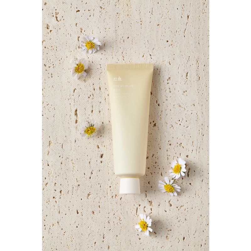Kem dưỡng da tay mềm mịn HANYUL Nature In Life Hand Cream 50ml