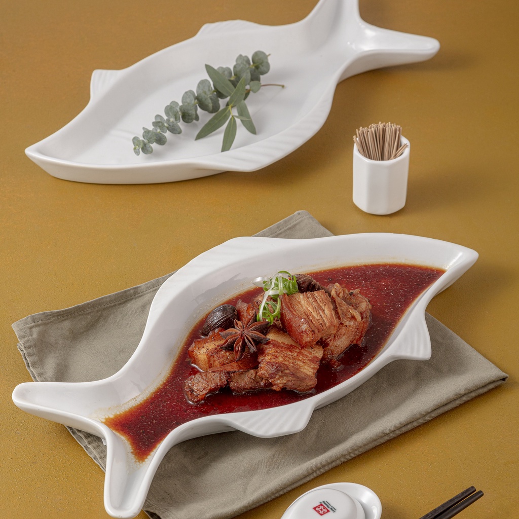 Đĩa sứ Long Phương - Hình cá hai vây sâu lòng dài 35cm