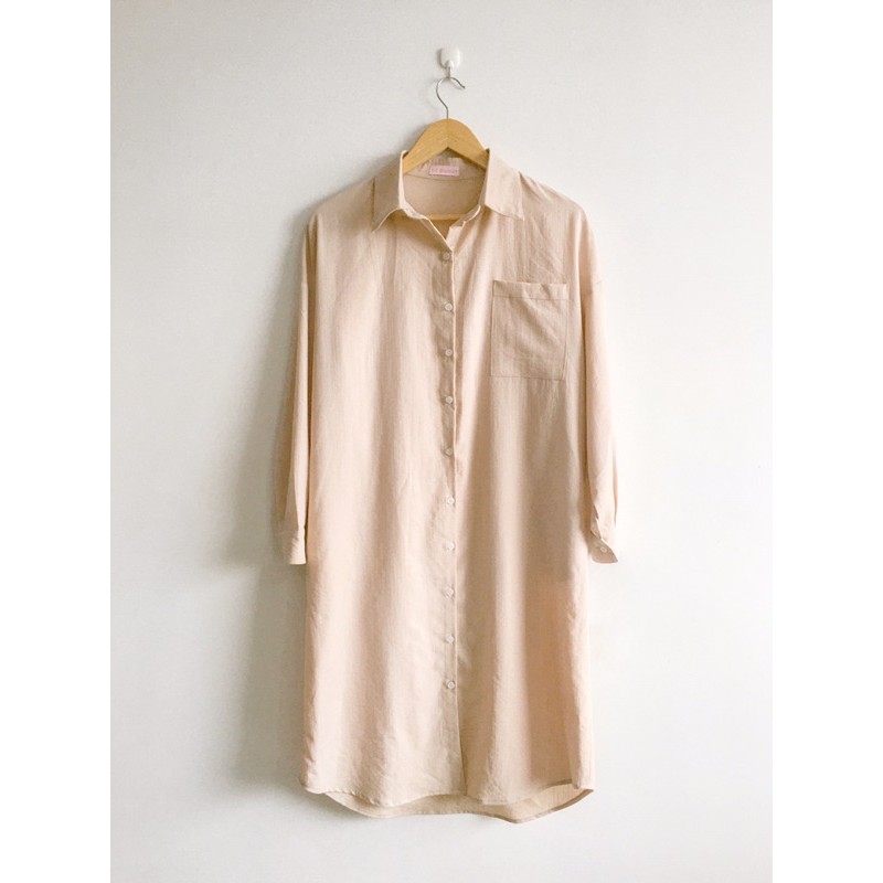 CC District - Váy sơ mi dáng dài Louis Shirt Dress (tặng kèm váy lót thun bên trong) | BigBuy360 - bigbuy360.vn