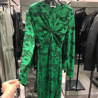 Váy hoa xanh Zara