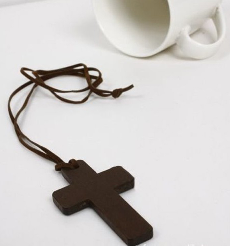 [TheOne] Dây Chuyền Da Mặt Thánh Giá Gỗ Phong Cách Retro