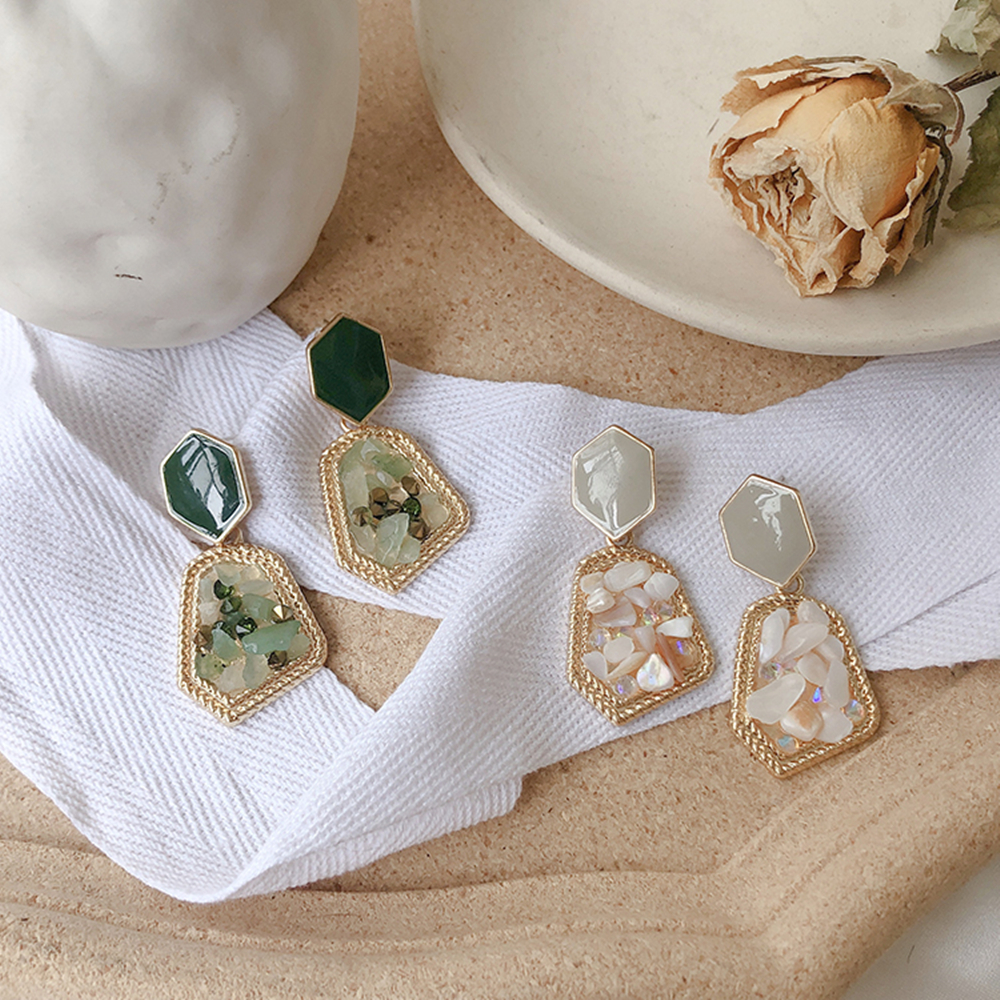 Đôi Bông Tai Hình Hoa Tulip Pháp Đính Kim Cương Giả Sang Trọng