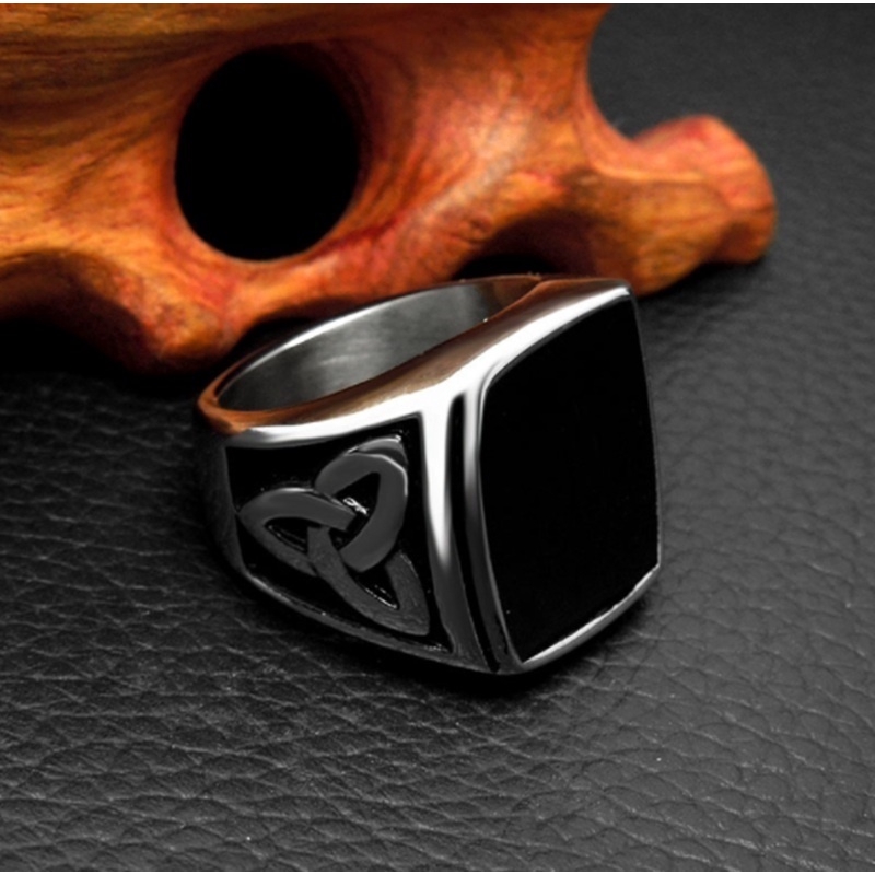 Nhẫn inox màu đen phong cách bohemian cổ điển cho nam