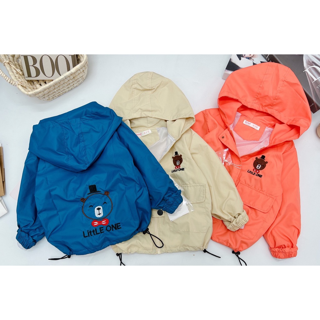 Áo khoác bé trai, áo khoác gió 2 lớp thêu gấu Little One cho bé