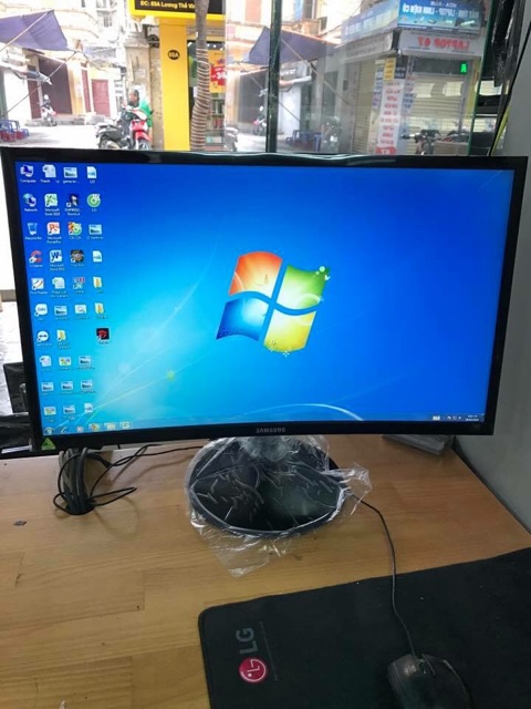 Màn hình COng Samsung 24"C24F390F Curved LED