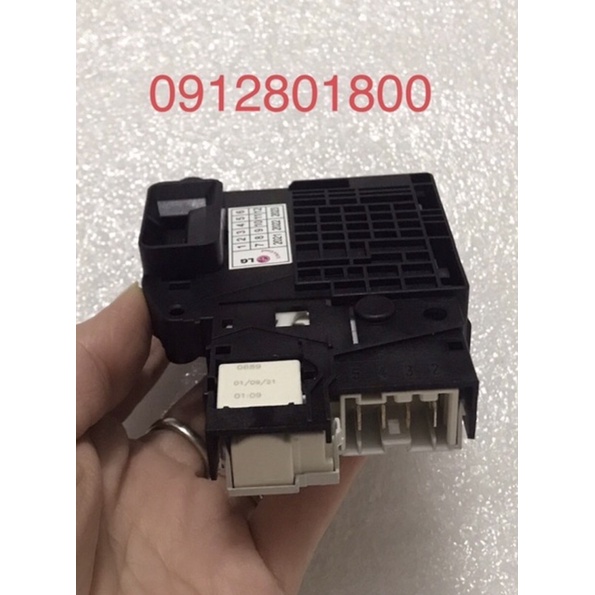 Công tắc khóa cửa máy giặt LG FC1408S4W2 8Kg Inverter chính hãng