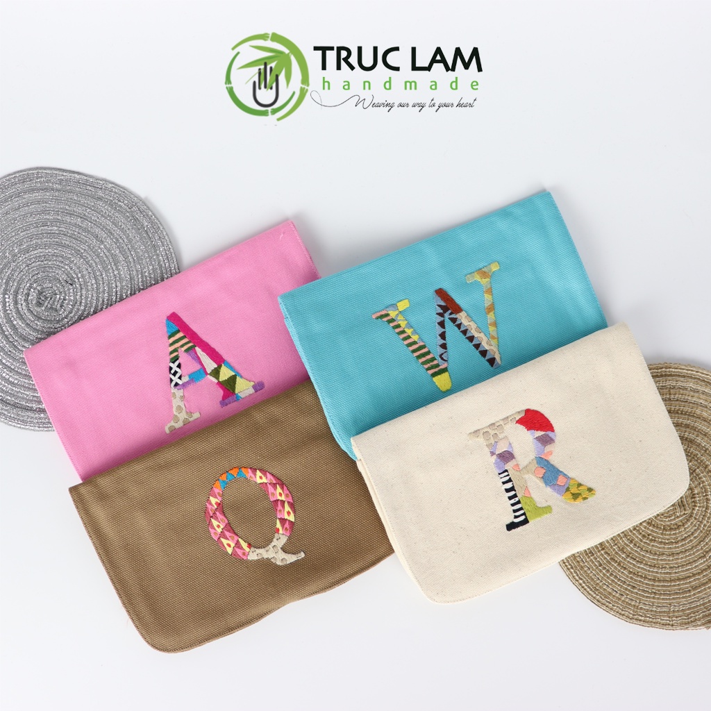 Ví Nữ Cầm Tay Thêu Họa Tiết Chữ Cái A Q R W Phối Màu Cực Đẹp - Trúc Lâm Handmade