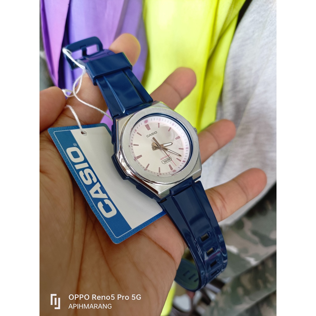 Đồng hồ Unisex Casio LWA300H-2E, đồng hồ chính hãng, dây xanh mặt trắng