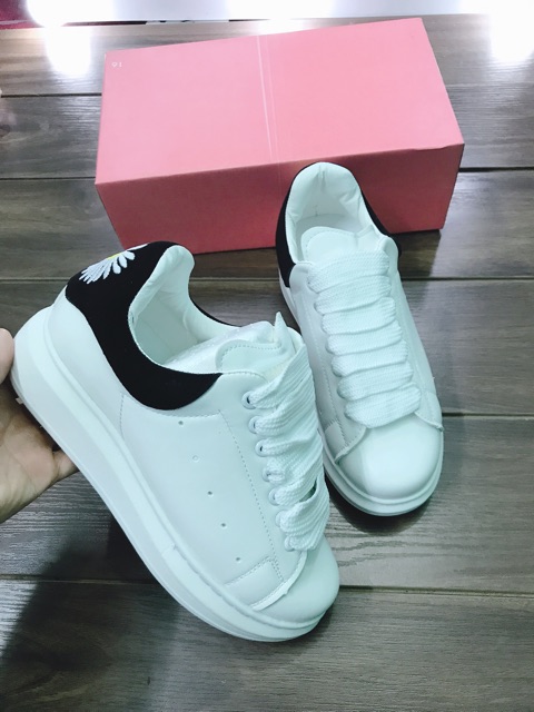 Giày sneaker nam nữ Thêu hoa cúc siêu hót siêu hịn xuất dư xịn ( kèm video )