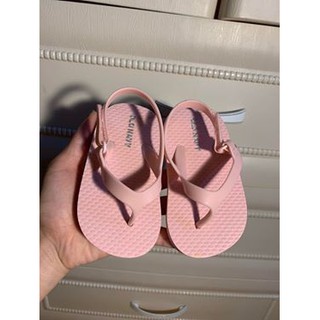 Dép old navy màu hồng trả khách