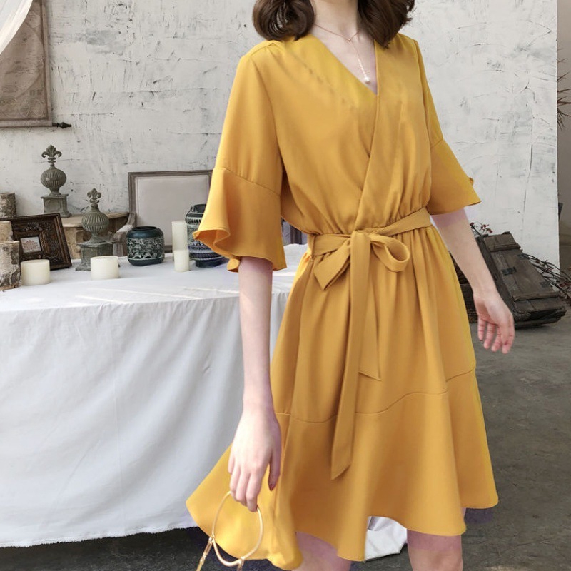 👗Ready Stock👗Spring and Summer Women V-neck Dress French Temperament Middle Waist Ruffled Skirt | BigBuy360 - bigbuy360.vn