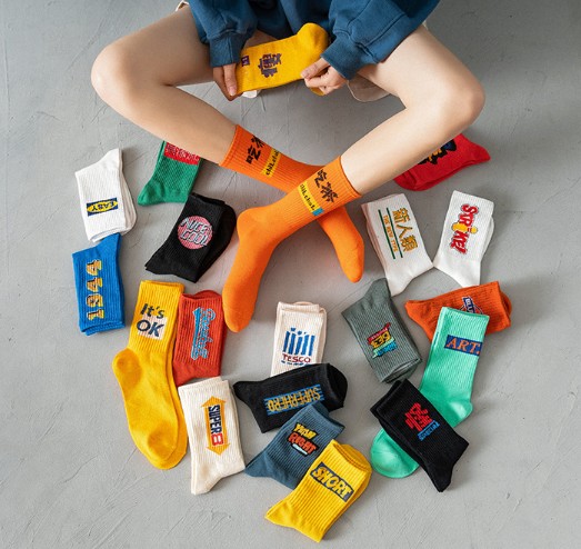Tất cổ cao thể thao trẻ trung năng động dành cho nam nữ