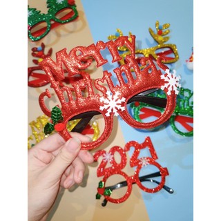Mắt kính Noel lấp lánh