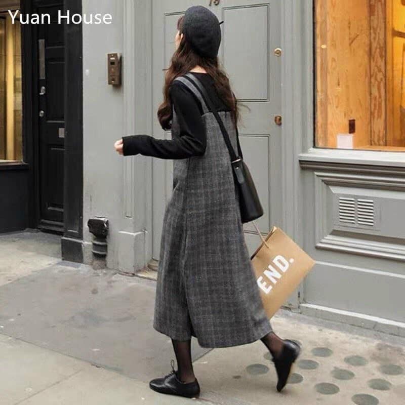 SET ÁO ĐEN TAY DÀI PHỐI YẾM KẺ XÁM