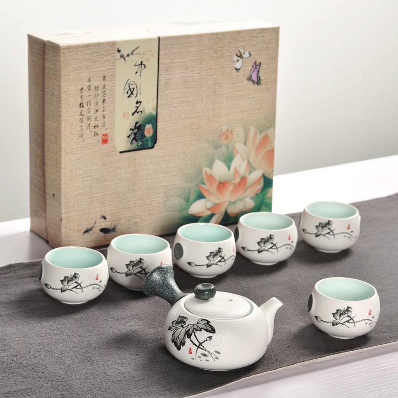 Bộ ấm chén pha trà chén sứ cao cấp Sương Mai hoa văn hoa sen