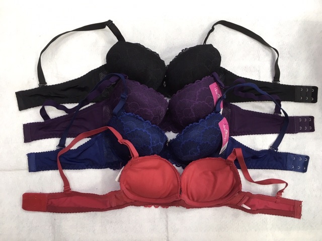 Áo ngực (96) mút dày ren vừa cài sau 2 móc