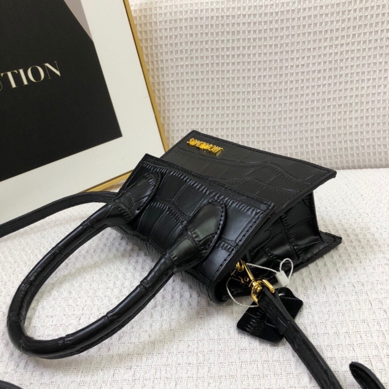 Túi xách Jacquemus vân rắn sz 17 da bò