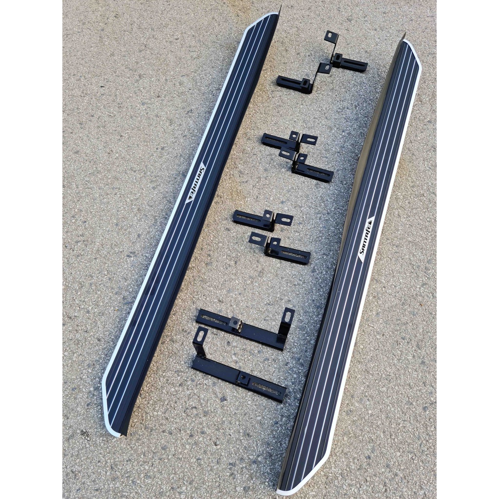 Bậc lên xuống, bệ bước chân, bậc dẫm Hyundai SantaFe 2022. Mẫu đúc cao cấp