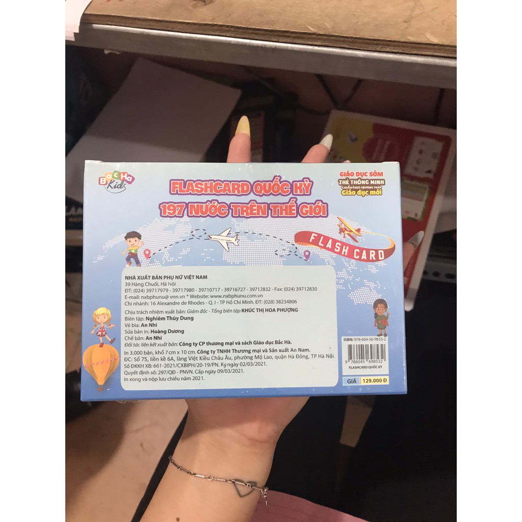 Sách - Flash Card - Quốc kỳ 197 nước trên thế giới