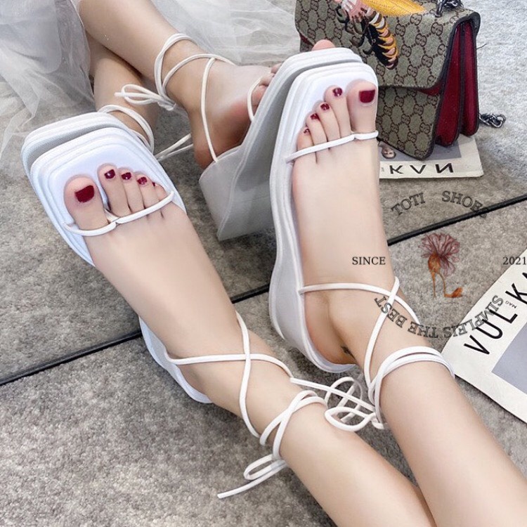 GIÀY ĐẾ XUỒNG TOTIIE SHOES - SANDAL NỮ ĐẾ BẰNG ULZZANG - GIÀY XỎ NGÓN QUAI MẢNH CHÉO DÂY S2112080 S2203090